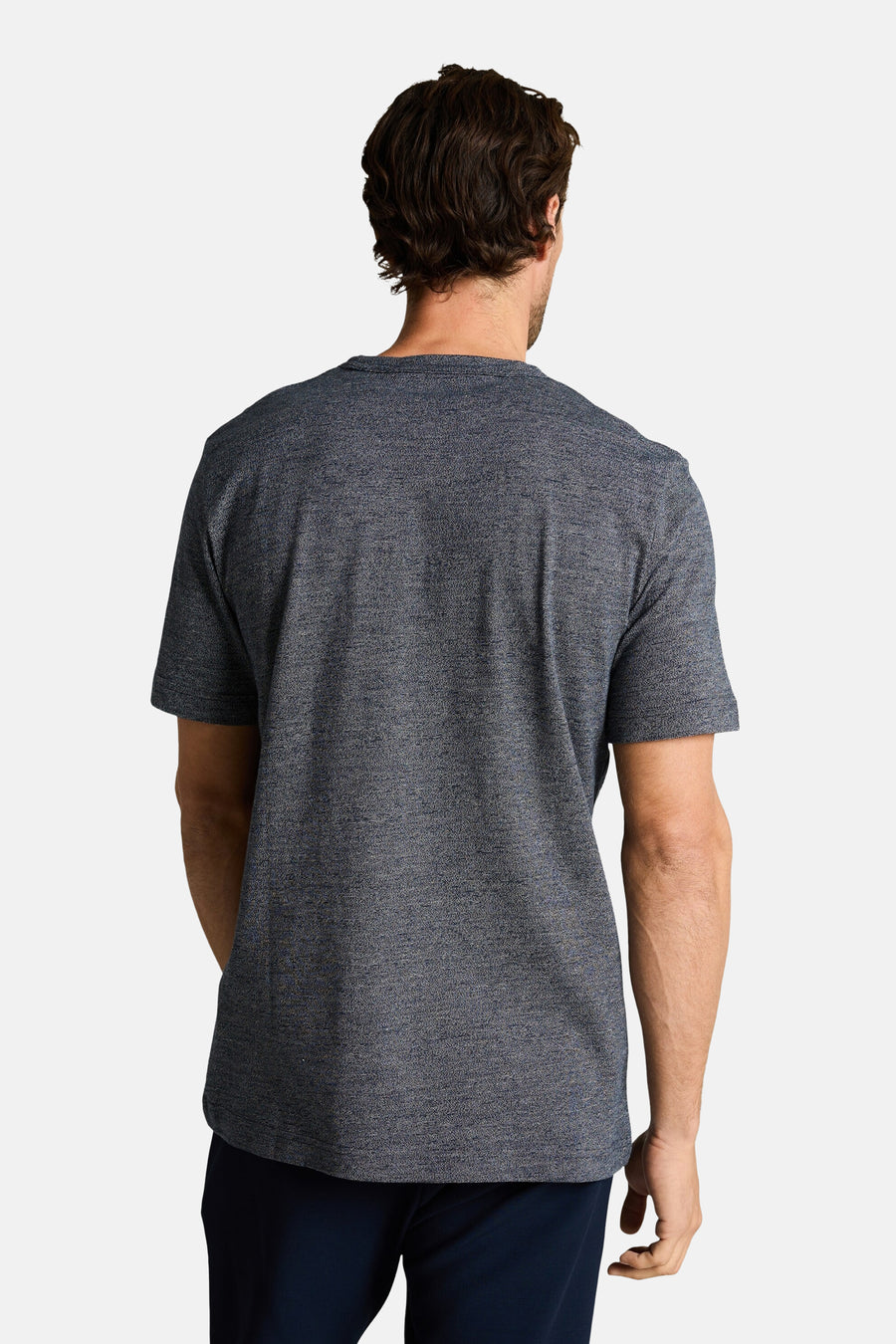 T-shirt bleu à manches courtes de TOM TAILOR, vu de dos, avec une texture subtile.