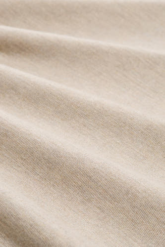 Beige trui met ronde hals van TOM TAILOR, met een zachte, gestreepte textuur en subtiele plooien.
