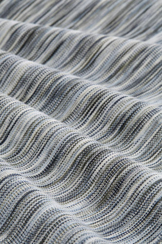 Multicolor gestreepte korte mouwen T-shirt van TOM TAILOR, textuurrijke stof, close-up detail