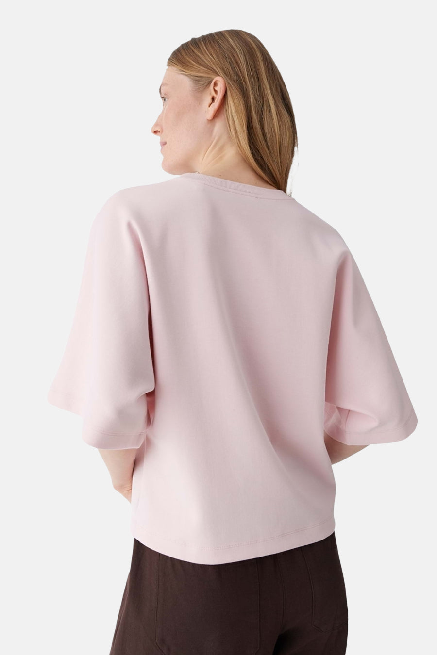Roze sweater van OPUS, met driekwart mouwen en een effen kleur, gezien van achteren.
