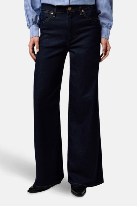Donkerblauwe wide jeans van denim van Wrangler®, met een knoopsluiting en rechte pijpen.
