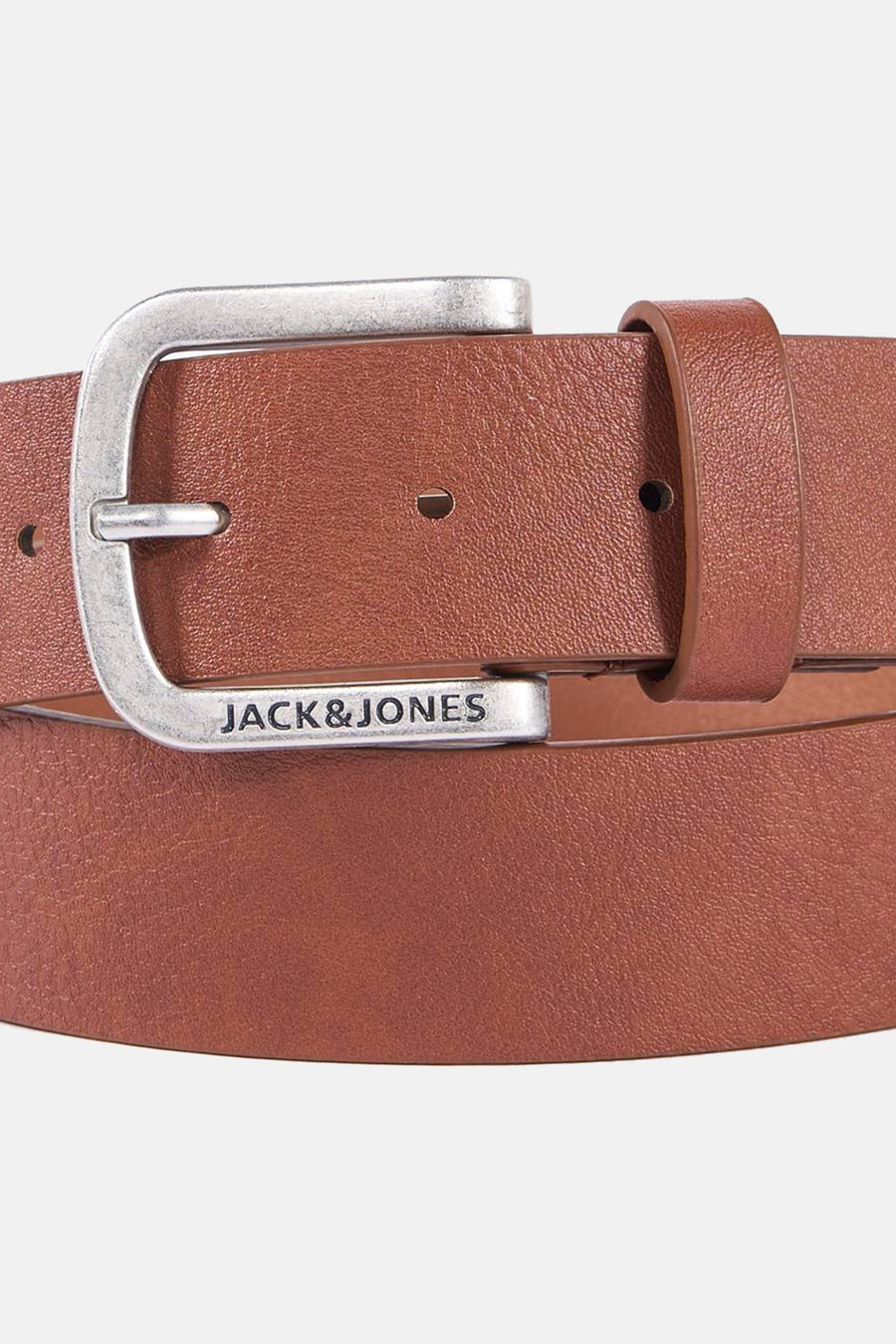 Bruine riem van ACCESSORIES BY JACK & JONES, met zilverkleurige gesp en subtiele textuur.