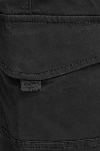 Zwarte cargobroek van JACK & JONES JEANS INTELLIGENCE, met een zak en een grove katoenen textuur.