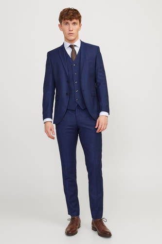 Blauw gilet van PREMIUM by JACK & JONES, met bijpassend colbert, overhemd, bruine stropdas en bruine schoenen.