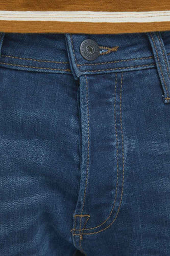 Slim jeans in mid blue denim van JACK & JONES, met stiksels en een knoopdetail.
