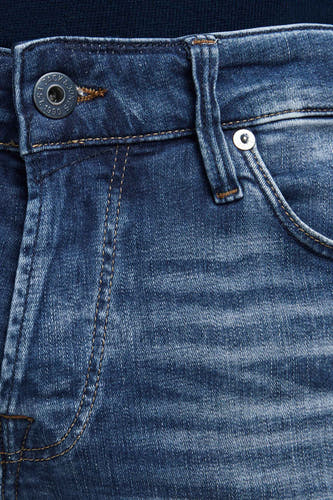 Slim fit jeans van blauw denim van Jack & Jones, met stiksels en metalen knoopdetail.