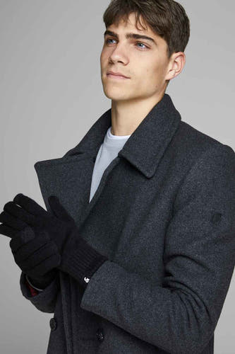 Gants de ACCESSORIES BY JACK & JACKONES, avec texture textureure tr tr portésés sous un m gris.