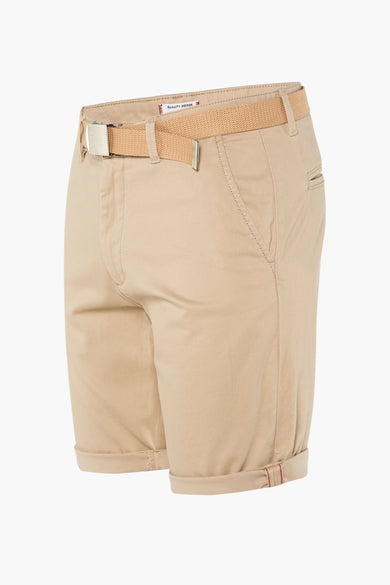 Beige short van JACK & JONES JEANS INTELLIGENCE met riem en opgerolde pijpen.