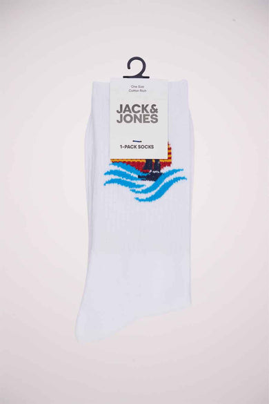 Witte sokken van ACCESSORIES BY JACK & JONES, met een opdruk van een boot op de golven.