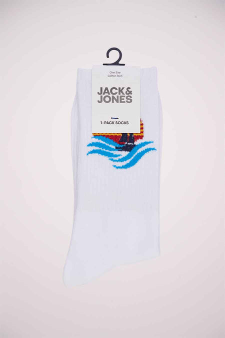 Witte sokken van ACCESSORIES BY JACK & JONES, met een opdruk van een boot op de golven.