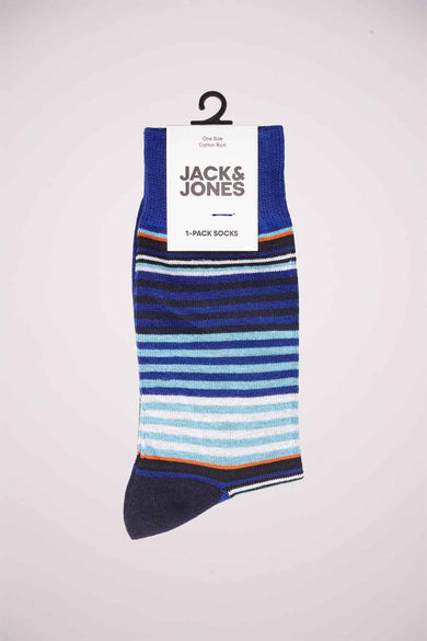 Chaussettes bleues de ACCESSORIES BY JACK & JONES, avec motif rayé dans différentes nuances de bleu et détails en orange et blanc.