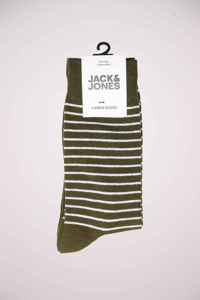 Groene sokken van ACCESSORIES BY JACK & JONES, met witte strepen.