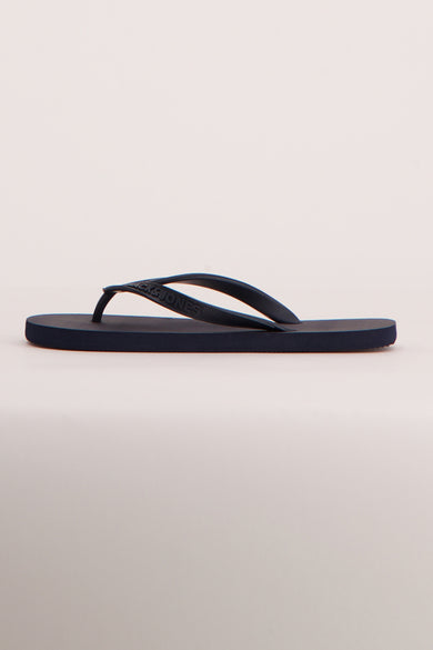 Grijze slippers van ACCESSORIES BY JACK & JONES, in effen kleur met merklogo op de band.
