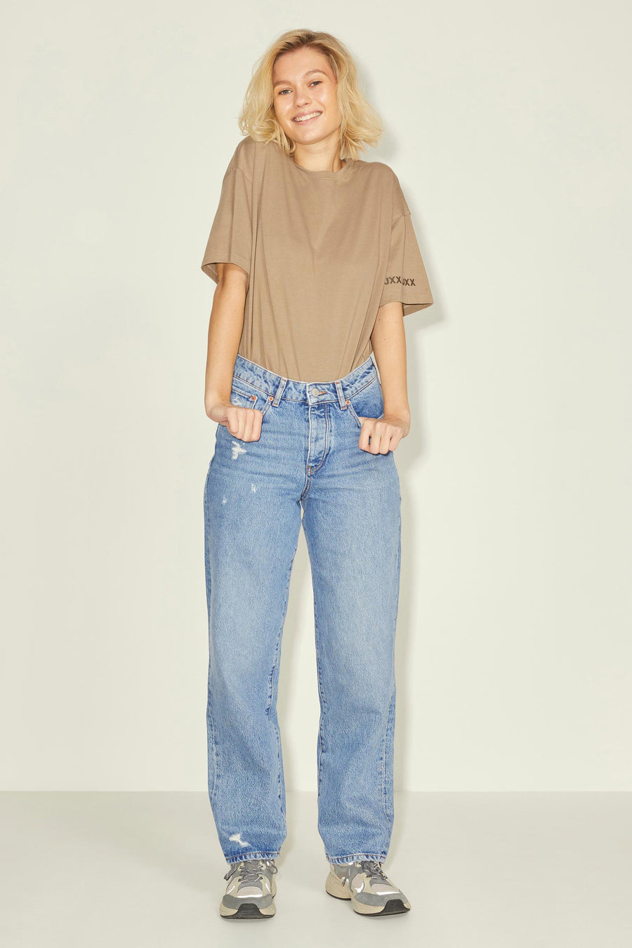 Straight jeans - mid blue denim