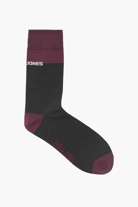Chaussettes noires d'ACCESSORIES BY JACK & JONES, avec des accents bordeaux et le logo de la marque sur la tige.