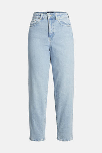 Lichtblauwe mom jeans van JJXX, met rechte pijpen en klassieke zakken.
