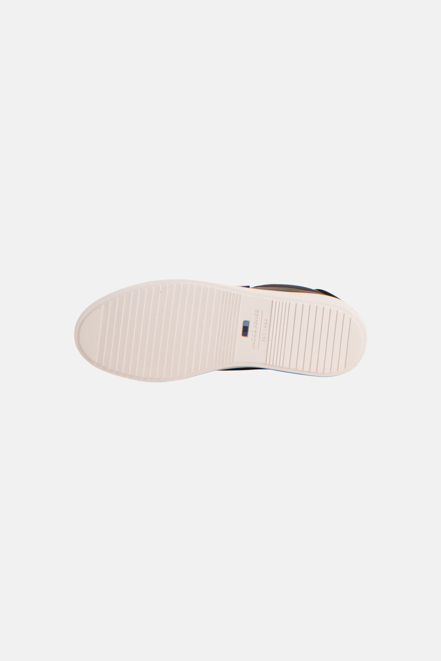 Baskets noires de JACK & JONES avec semelle beige côtelée et logo, vues de dessous.