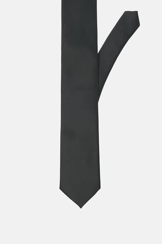 Ceinture noire d'ACCESSORIES BY JACK & JONES, lisse et classique sur un fond blanc.