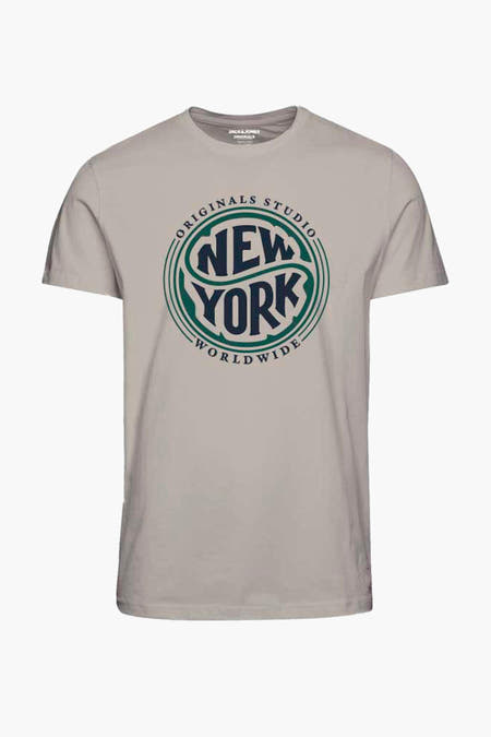 T-shirt écru d'ORIGINALS BY JACK & JONES avec un col rond et un imprimé New York sur le devant.