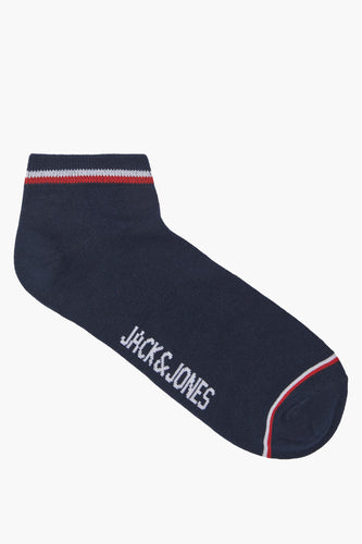 Donkerblauwe sok met rood-witte strepen en Jack & Jones logo.