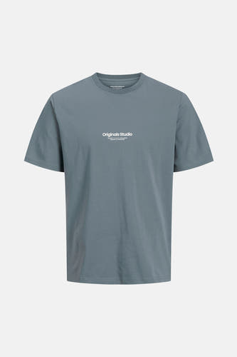 T-shirt bleu à manches courtes d'ORIGINALS BY JACK & JONES, avec une impression de texte blanche sur la poitrine.