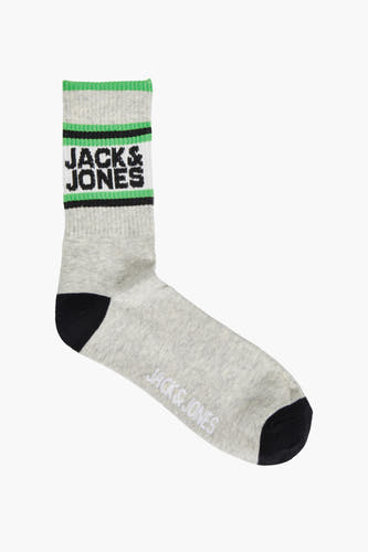 Grijze sokken van ACCESSORIES BY JACK & JONES, met groene en zwarte strepen en logo.
