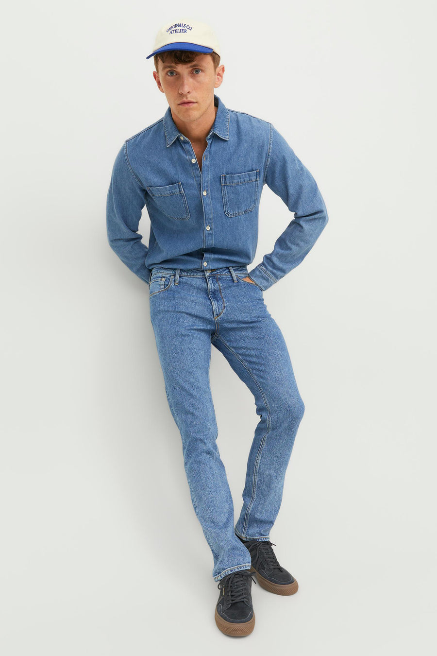 Straight jeans - mid blue denim