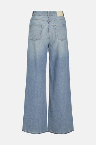 Lichtblauwe denim jeans wide van JJXX, met wijde pijpen en achterzakken.