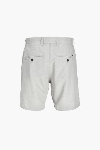 Beige short van JACK & JONES JEANS INTELLIGENCE met achterzakken en knoopsluiting, effen design.