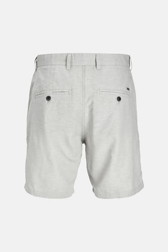 Beige short van JACK & JONES JEANS INTELLIGENCE met achterzakken en riemlussen.
