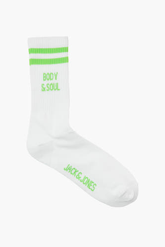 Witte sokken van ACCESSORIES BY JACK & JONES, met groene strepen en logo-opschrift.