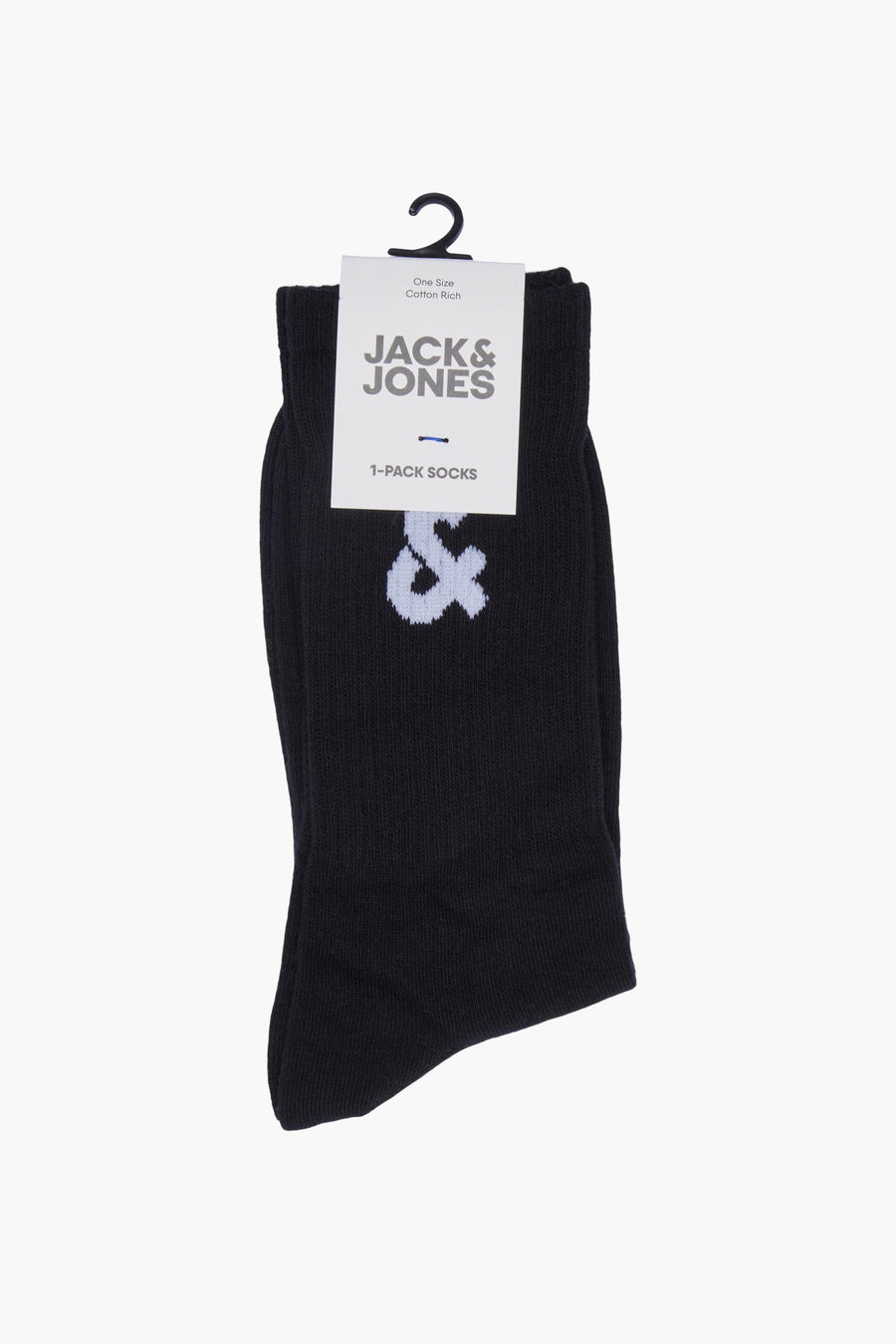 Zwarte sokken van ACCESSORIES BY JACK & JONES, met witte ampersand, aan een plastic hanger.