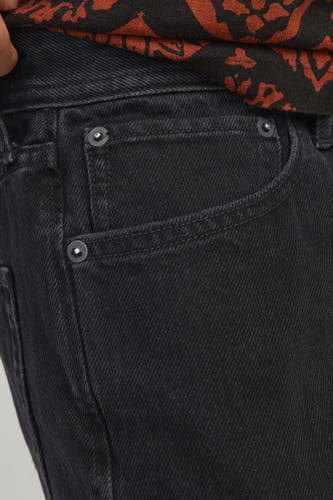 Short - black denim