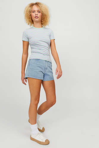 Short - light blue denim