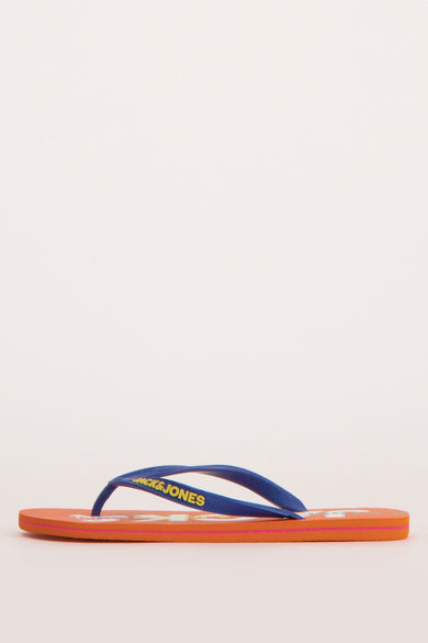 Multikleurige slippers van ACCESSORIES BY JACK & JONES, met blauwe bandjes en een oranje zool.