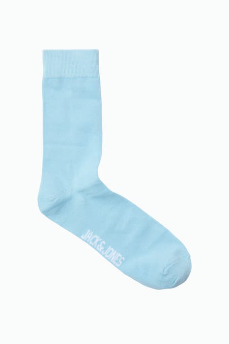 Blauwe sokken van ACCESSORIES BY JACK & JONES, met de merknaam in het wit op de enkel.