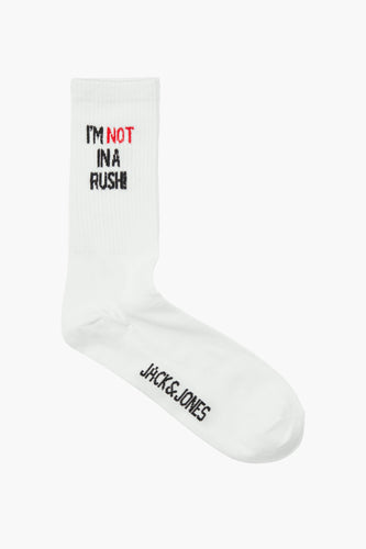 Witte sok met zwarte en rode tekst "I'm Not Ina Rush" en "Jack & Jones".