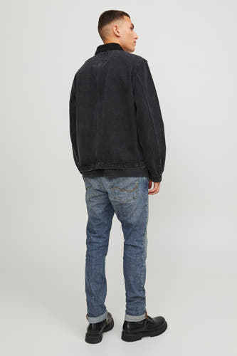 Slim fit jeans van JACK & JONES JEANS INTELLIGENCE, met een lichte wassing en omgeslagen pijpen.