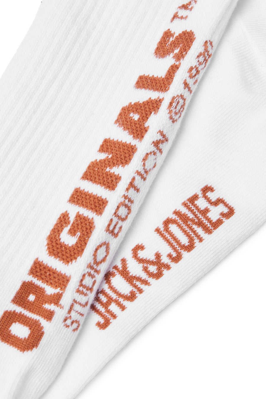 Witte sokken van ACCESSORIES BY JACK & JONES, met "Originals Studio Edition" en het logo.