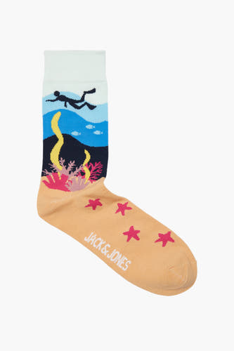 Chaussettes bleues d'ACCESSORIES BY JACK & JONES avec motif de plongée, corail et étoiles roses.