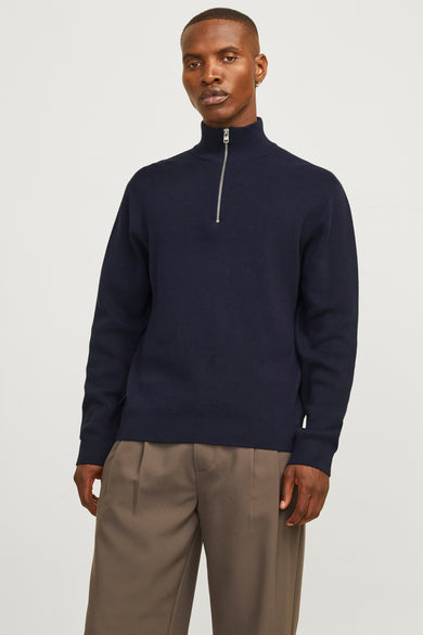 Blauwe trui met rolkraag van PREMIUM by JACK & JONES, met een halve rits en fijne textuur.