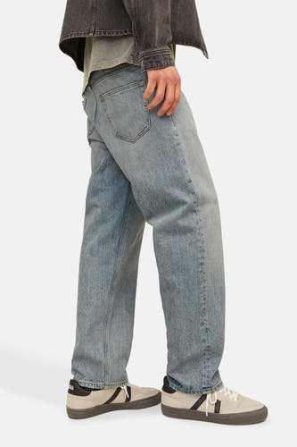 Wijde jeans van lichtblauw denim van JACK & JONES JEANS INTELLIGENCE, met stylingdetails en zichtbare stiksels.
