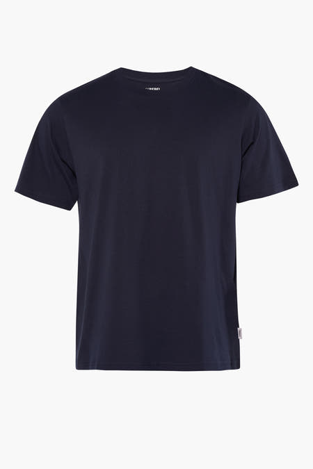 Blauw T-shirt met korte mouwen van JJREBEL, effen kleur en een klein label op de zoom.