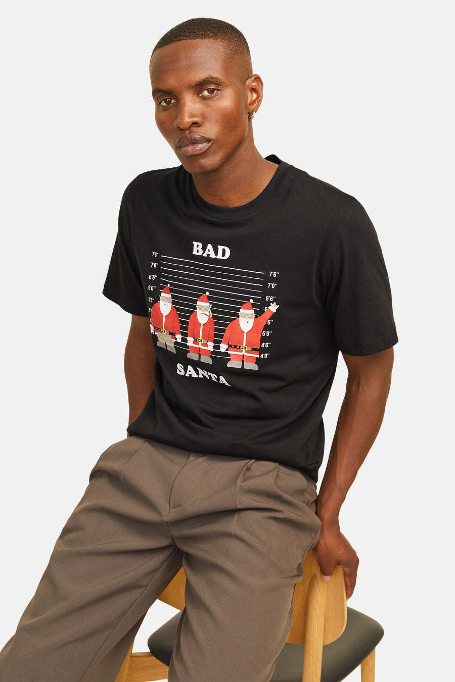 Zwart T-shirt met korte mouwen van ORIGINALS BY JACK & JONES, met een 'Bad Santa' print vooraan.