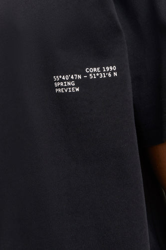 Zwart T-shirt met korte mouwen van CORE BY JACK & JONES, met een tekstprint op de borst.