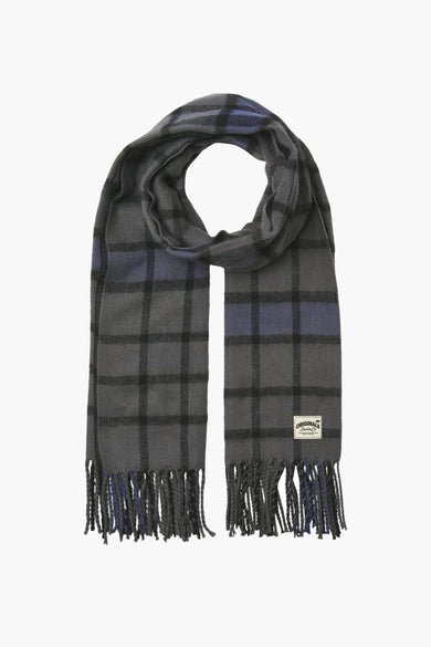 Écharpe d'hiver gris chiné d'ACCESSORIES BY JACK & JONES, avec franges aux extrémités et un détail de marque.