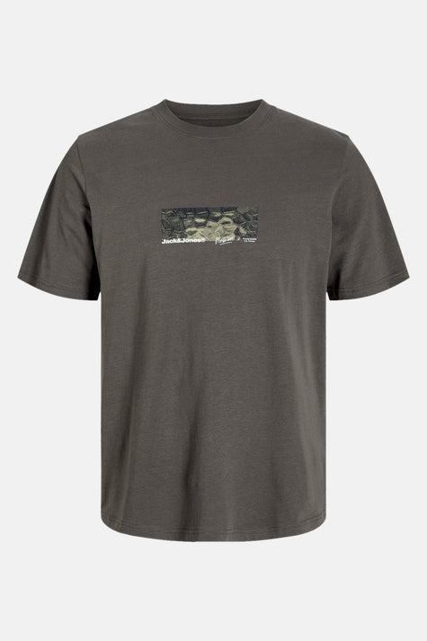 JCOALPHA PRINT TEE SS CREW NECK FST