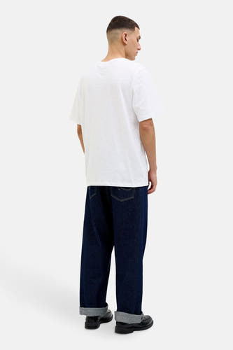 Wit T-shirt met korte mouwen van CORE BY JACK & JONES, met een effen design en losse pasvorm.