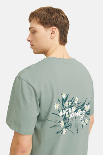 T-shirt vert avec manches courtes d'ORIGINALS BY JACK & JONES, imprimé de fleurs sur le dos.