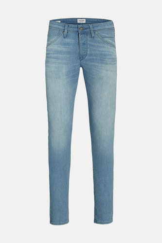 Lichtblauwe slim fit jeans van Jack & Jones, met klassieke vijf-pocket styling.
